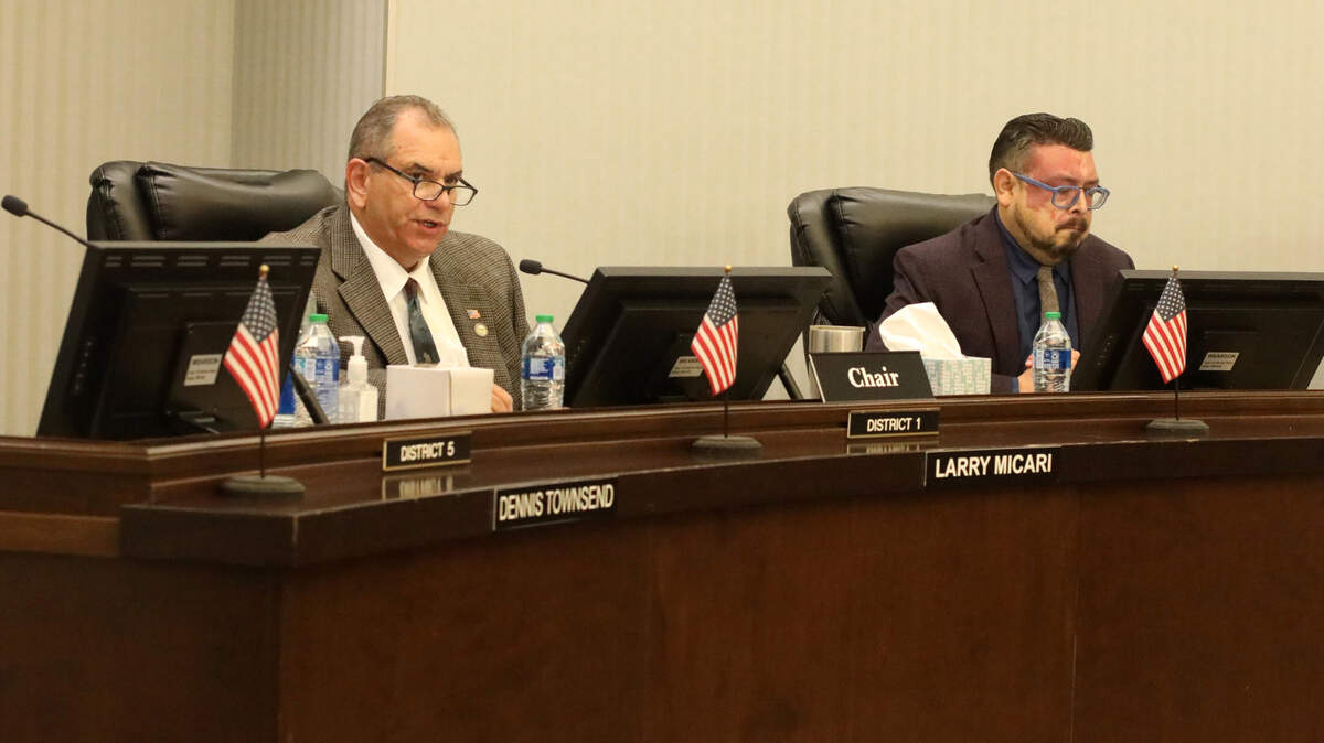 Tulare County Supervisors Eddie Valero (right) and Larry Micars voted for a 45-day moratorium on data center development to study impacts on water, power, air quality and agriculture before permanent rules are set.